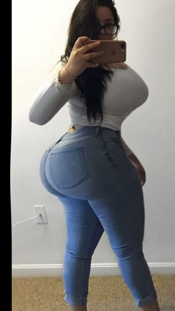 Porn Pics "Big Ass Sexy Jeans" 